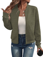 Olivno zelena