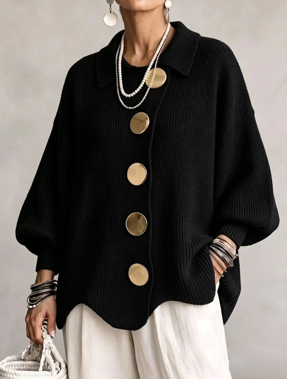 Victoire | Cardigan Oversize com Botões Dourados