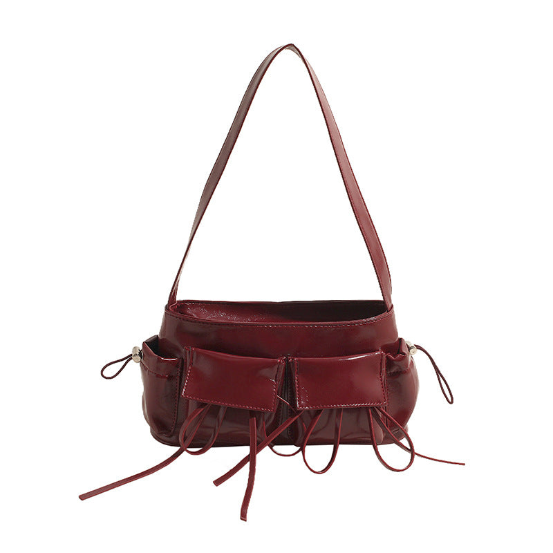 Lakovaná hladká crossbody kabelka