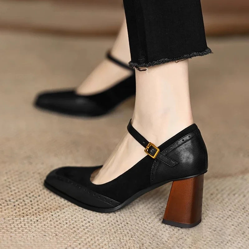 Alexandra | Sapatos de Salto Largo com Biqueira Quadrada e Tira no Tornozelo