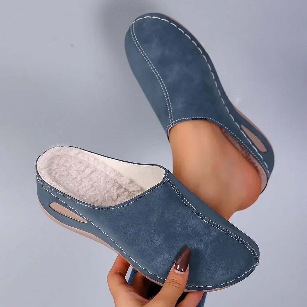 Celestina | Pantufas Forradas com Sola em Cunha