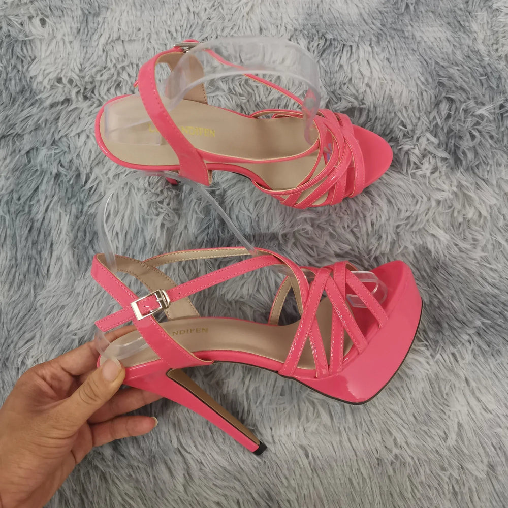Sandra - Saltos Elegantes