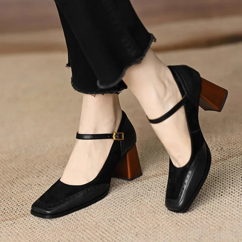 Alexandra | Sapatos de Salto Largo com Biqueira Quadrada e Tira no Tornozelo