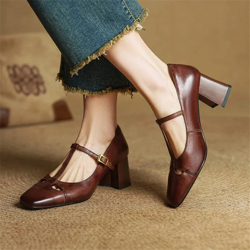 Odete | Sapatos de Salto Clássicos com Tira em T