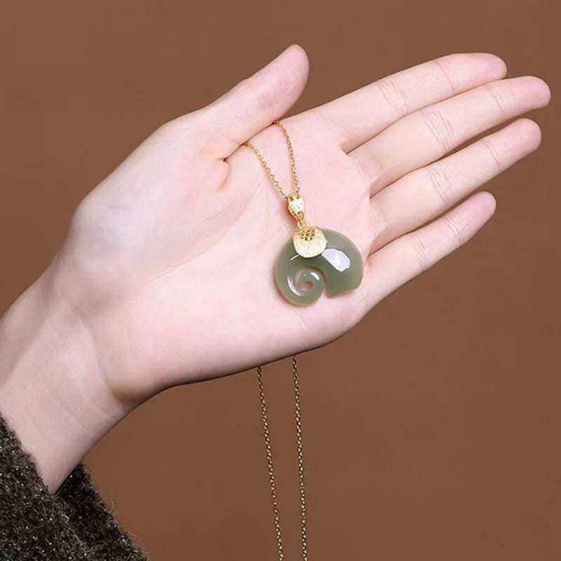 Piedade | Colar Elefante em Jade