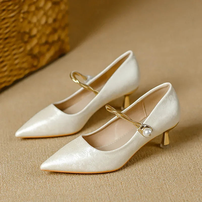 Luciana | Sapatos de Salto com Tira de Pérolas
