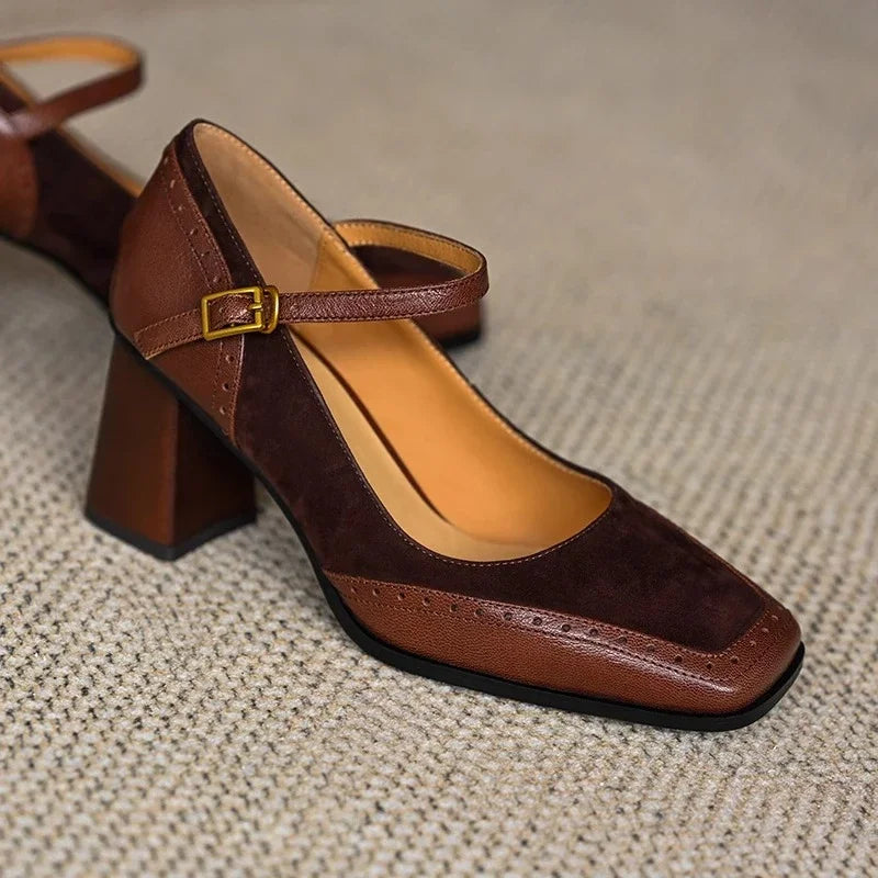 Berta | Sapatos de Salto Vintage com Fivela