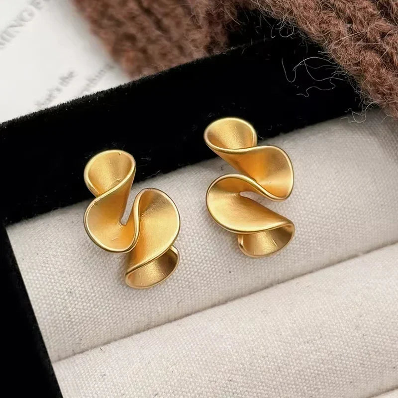 Sterlingsilber 18K Gold Blumen Stecker Ohrringe