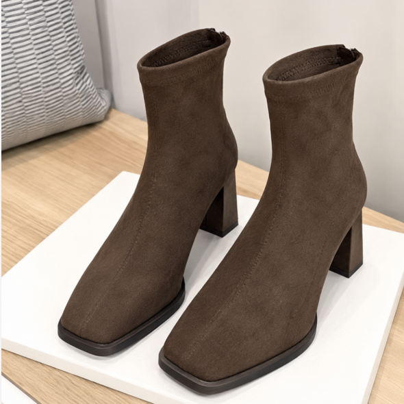 Madeleine | Botins de Camurça Elegantes