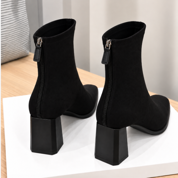 Madeleine | Botins de Camurça Elegantes