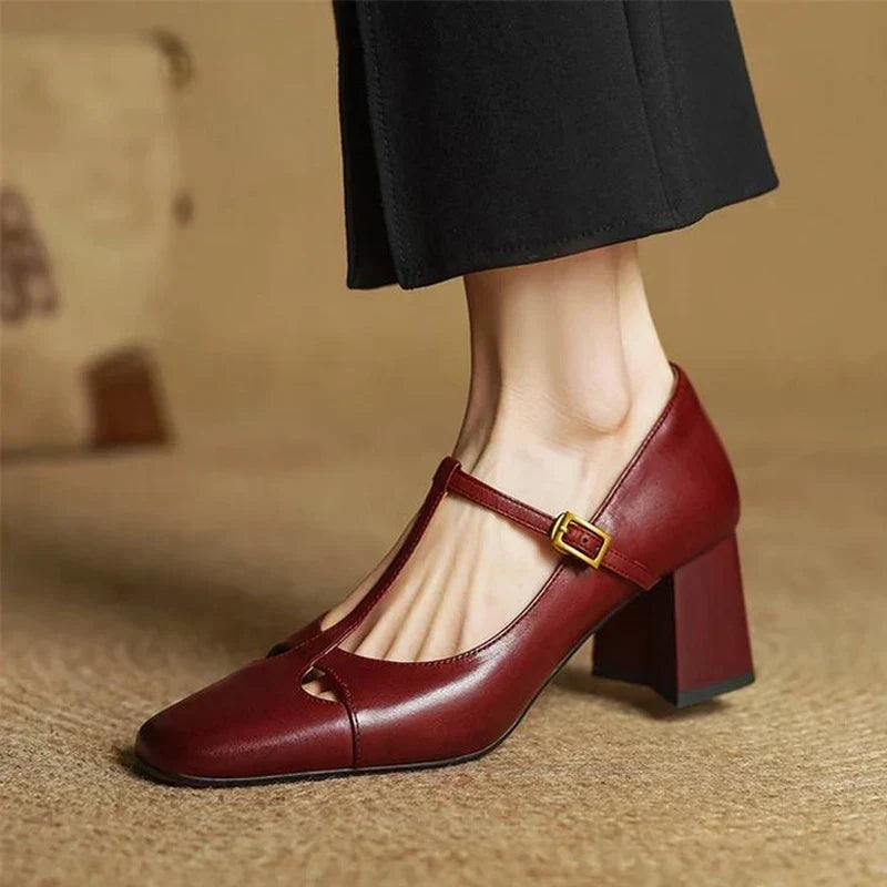 Odete | Sapatos de Salto Clássicos com Tira em T