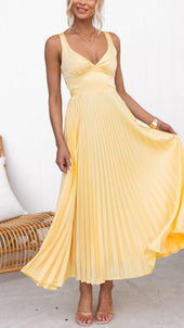 Cristiana | Vestido Comprido Plissado com Decote em V