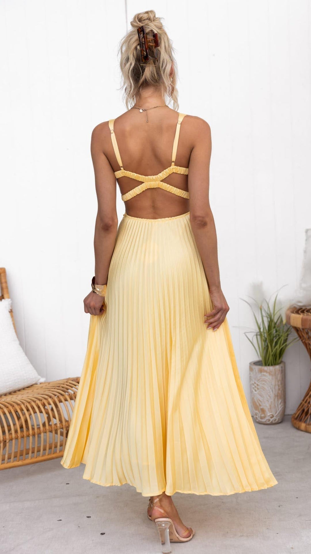 Cristiana | Vestido Comprido Plissado com Decote em V