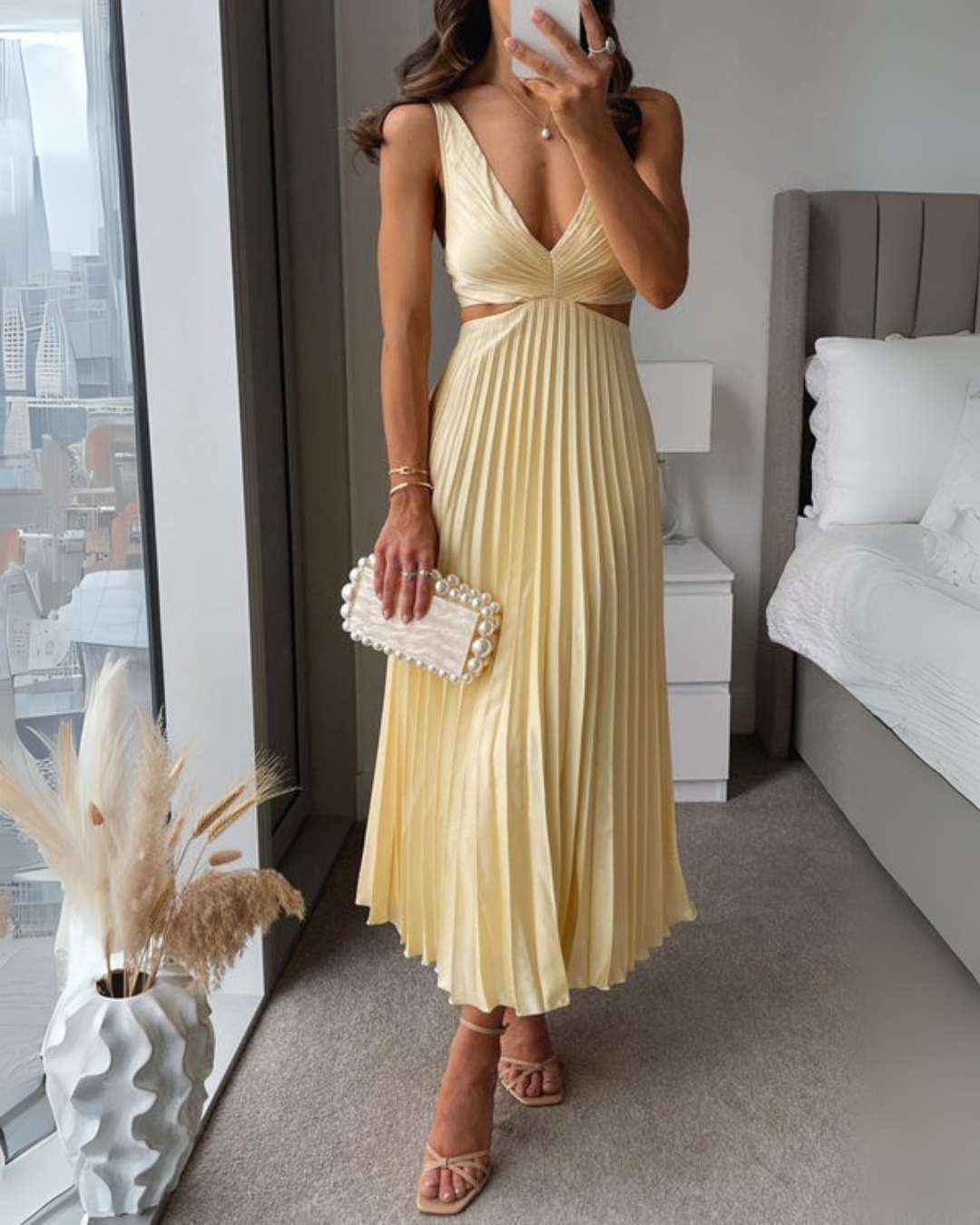 Célia | Vestido Midi Plissado com Recorte