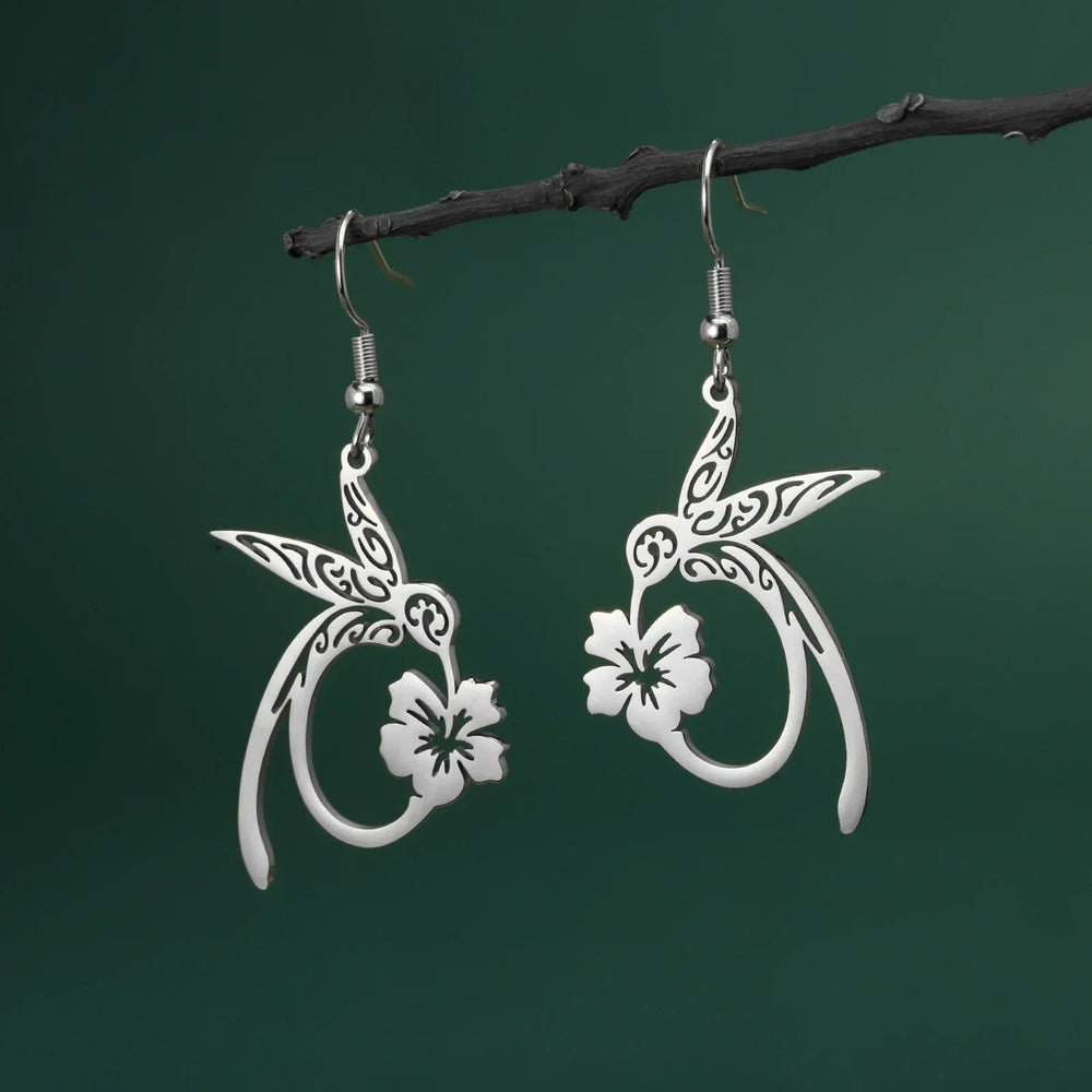 Isilda | Brincos Colibri e Flor