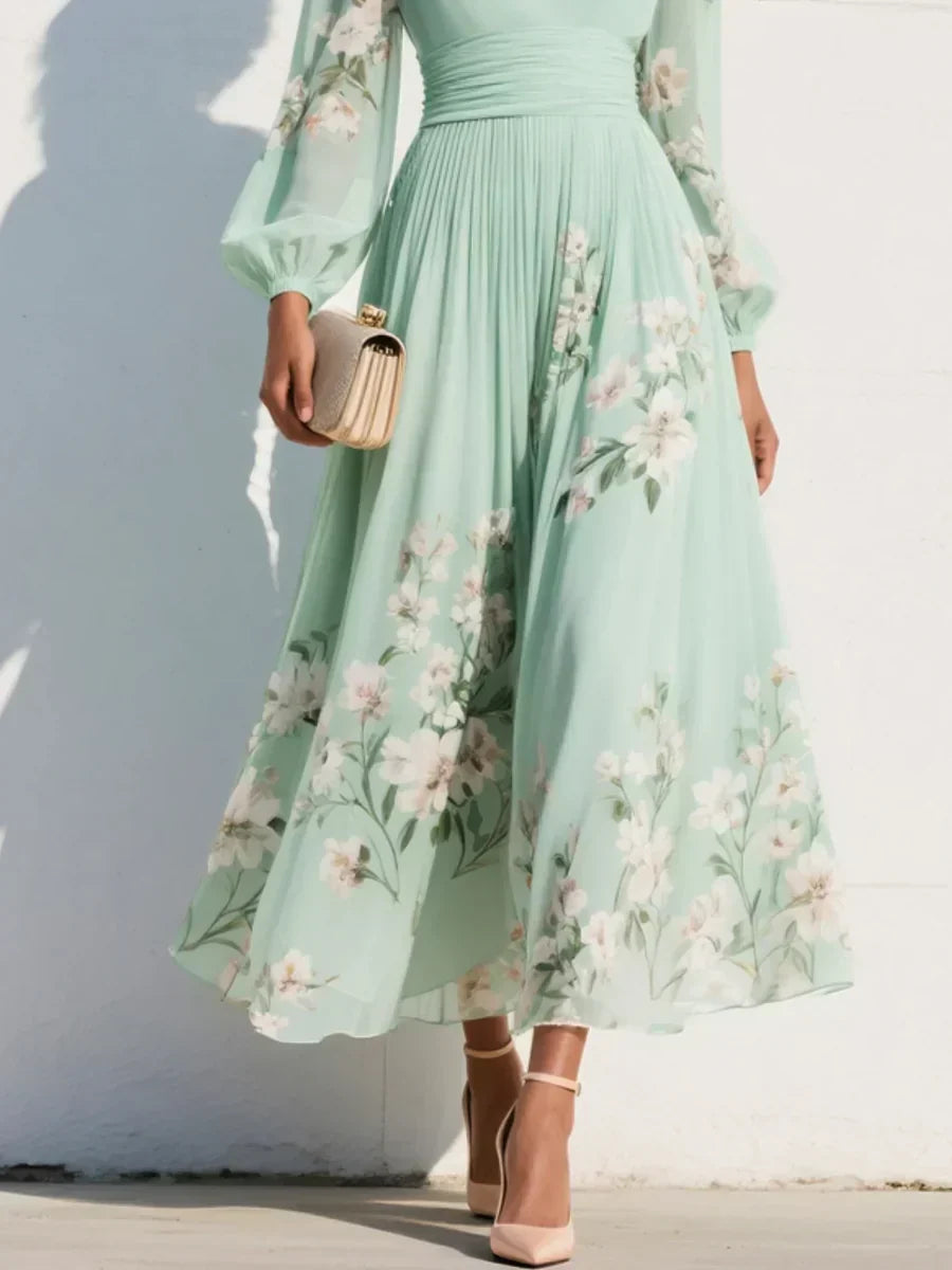 Elga - Vestido maxi plissado em chiffon com padrão floral