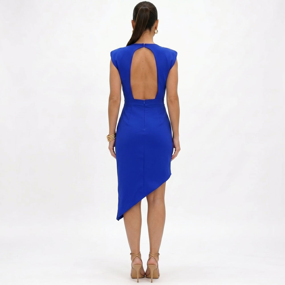 Aurora - Vestido Assimétrico com Ombros Estruturados
