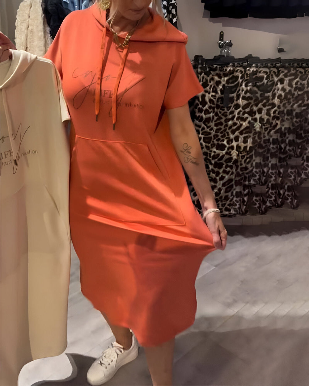 Saskia™ - Vestido Casual com Capuz