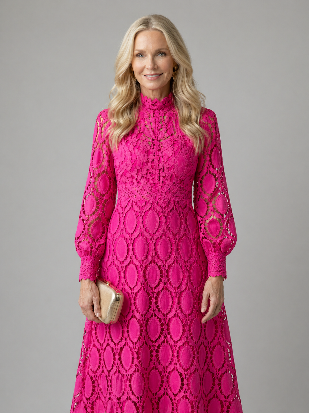Camélia | Vestido Midi de Renda com Recorte Ondulado