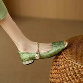 Daisy | Mary Janes