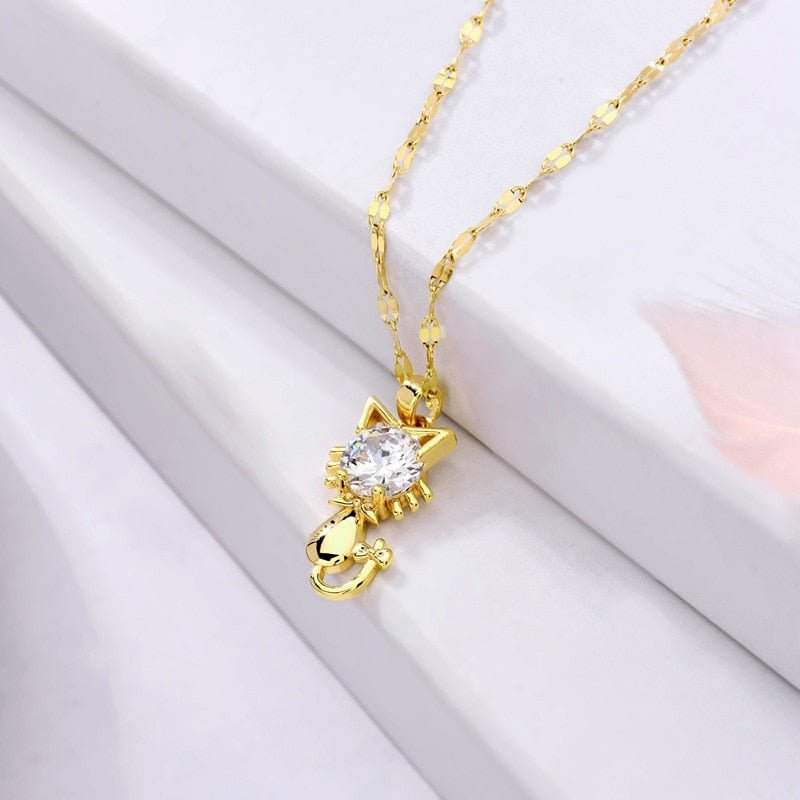 Cidália | Colar Gatinho Dourado com Zircónia