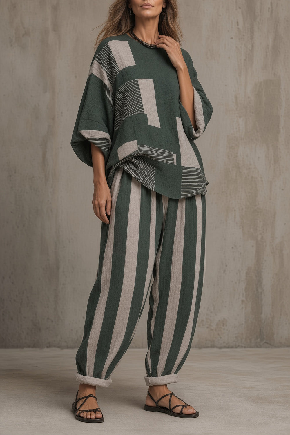 Noémia | Conjunto Artístico de Top e Calça às Riscas
