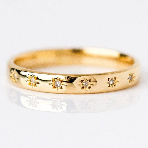 Casimira | Anel Dourado com Estrelas Cravejadas