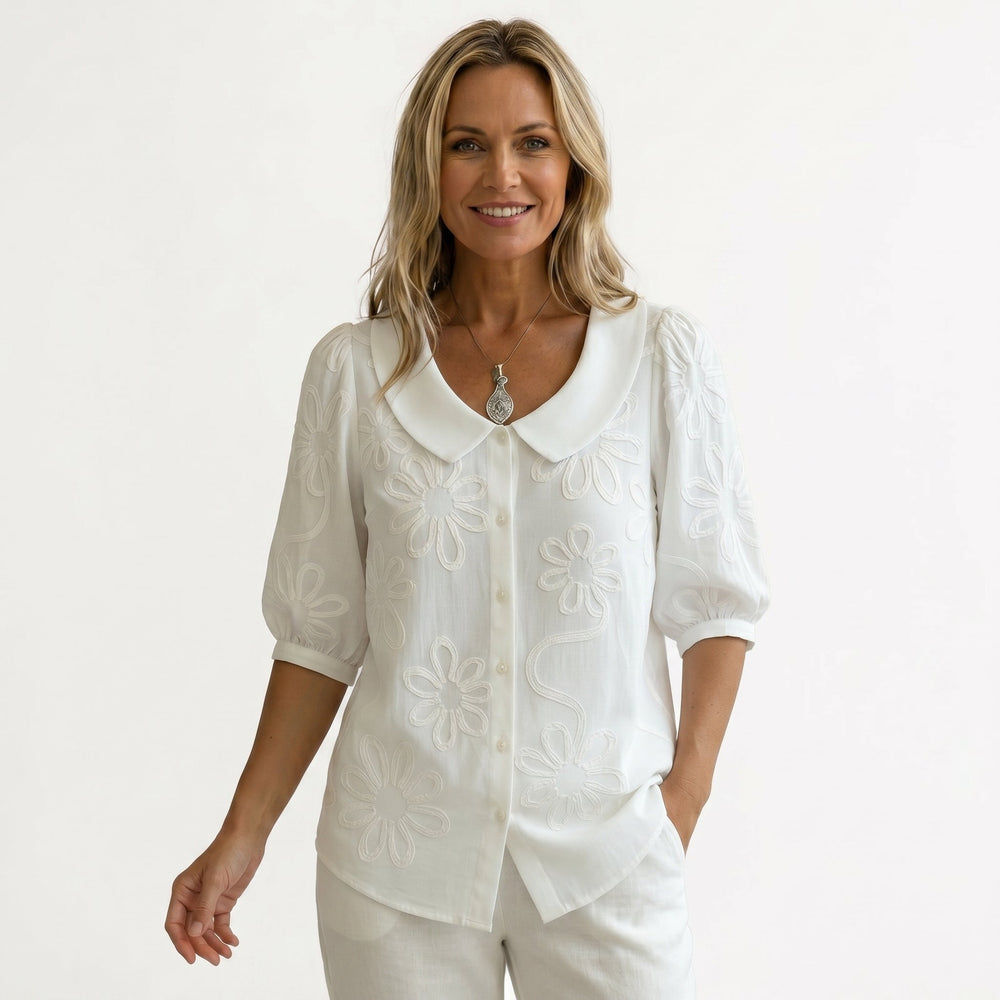 Alice - Blusa Romântica com Bordados de Margaridas
