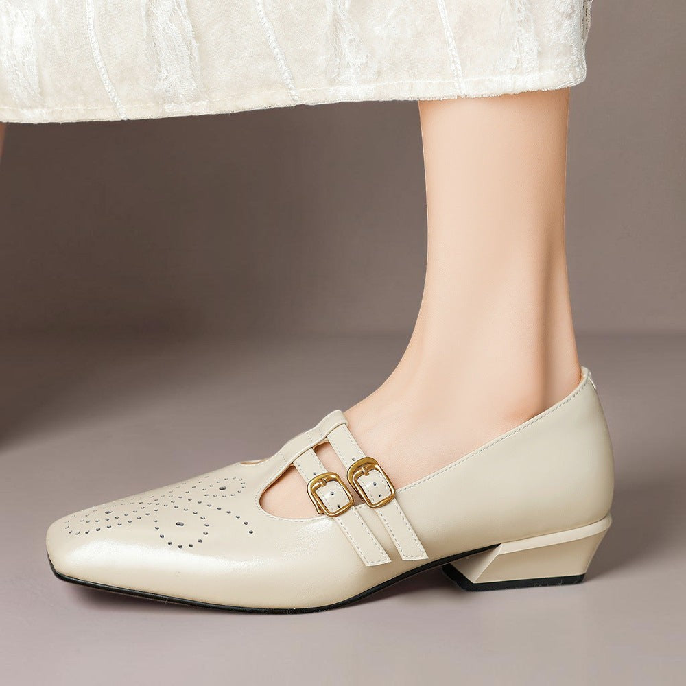 Daniela | Sapatos Mary Jane Brogue com Tira Dupla