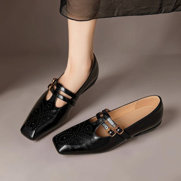 Daniela | Sapatos Mary Jane Brogue com Tira Dupla
